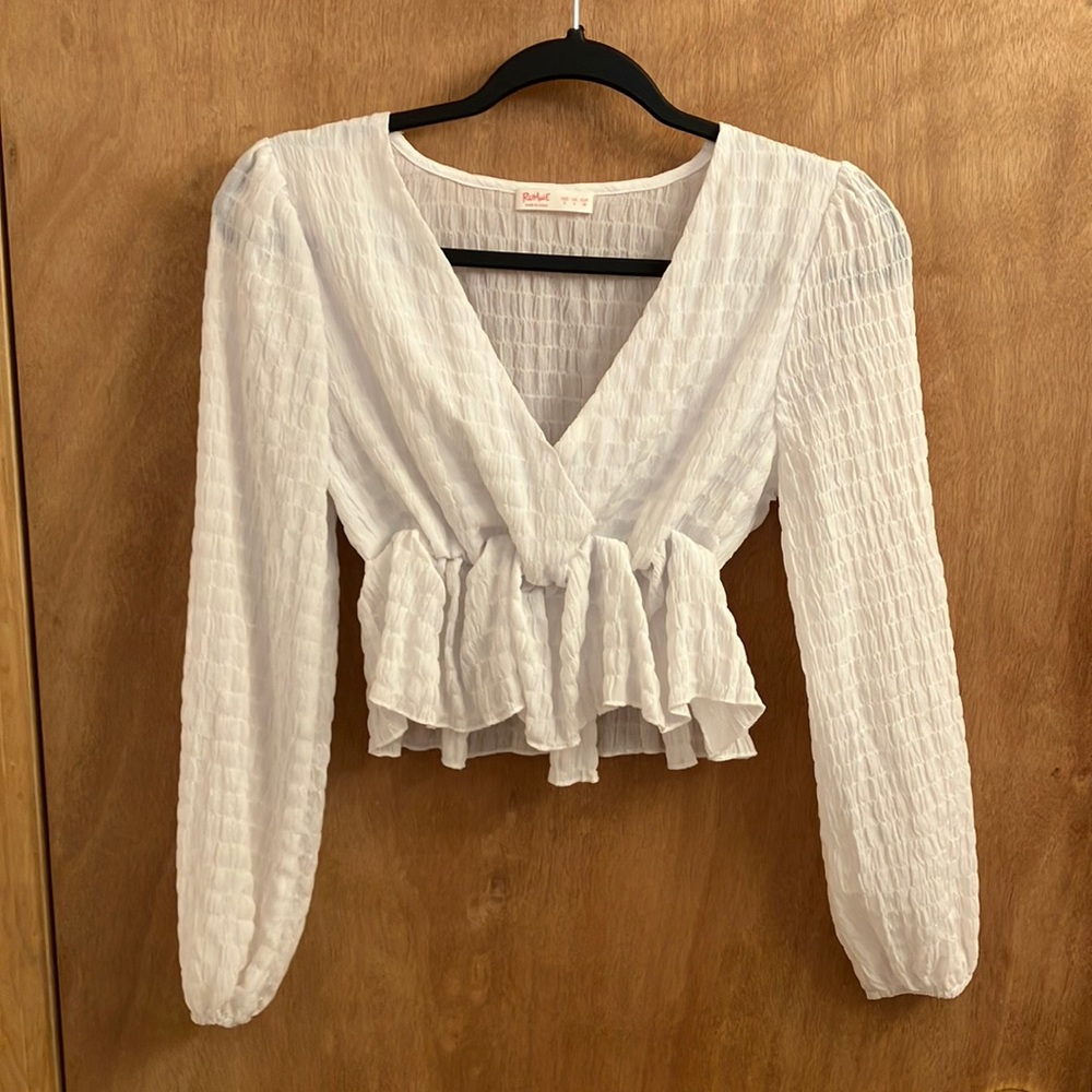 Romwe fairy core white cropped blouse size small